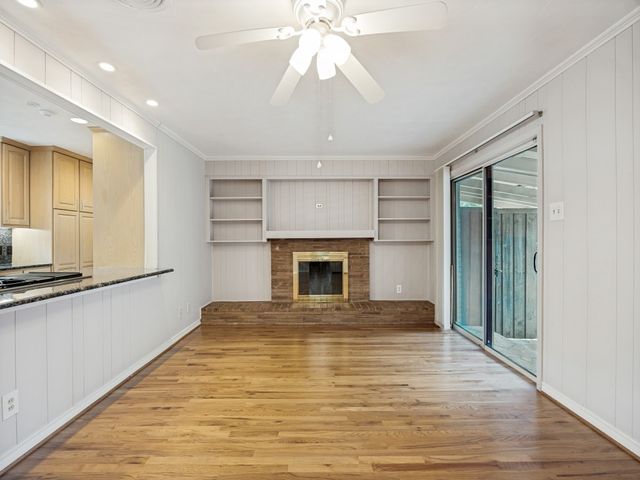8426 Swift Avenue, Dallas, TX 75228