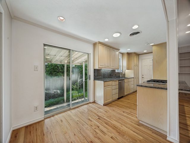 8426 Swift Avenue, Dallas, TX 75228
