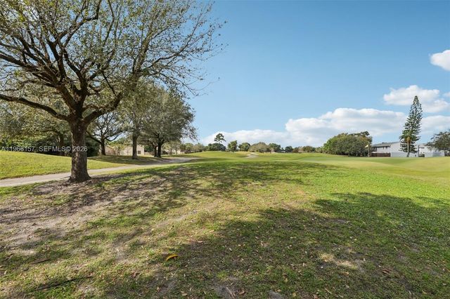 1881 SW 81st Ave, Davie, FL 33324