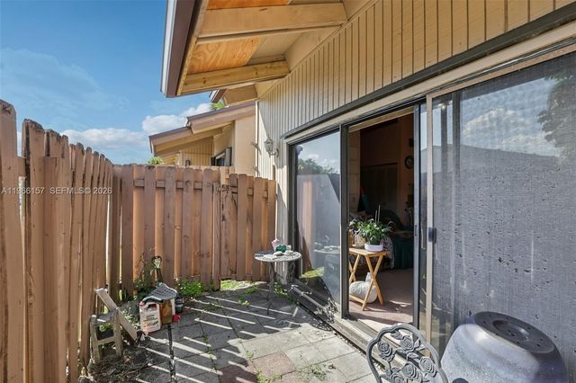 1881 SW 81st Ave, Davie, FL 33324