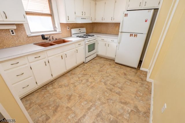 113 E Curtis St, Linden City, NJ 07036