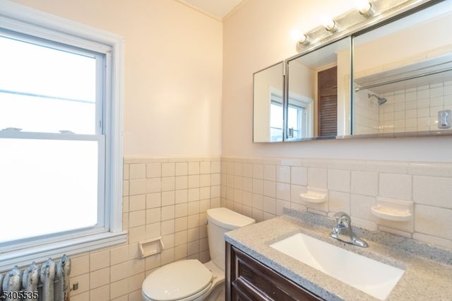 113 E Curtis St, Linden City, NJ 07036