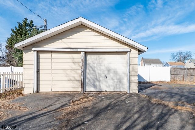 113 E Curtis St, Linden City, NJ 07036