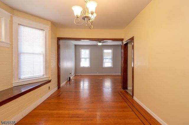 113 E Curtis St, Linden City, NJ 07036