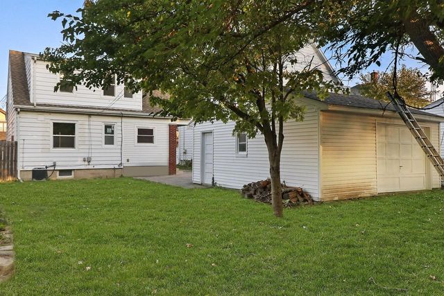 6822 22nd AVENUE, Kenosha, WI 53143