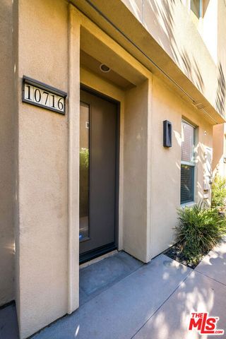 10716 Toluca Court, Toluca Lake (los Angeles), CA 91602