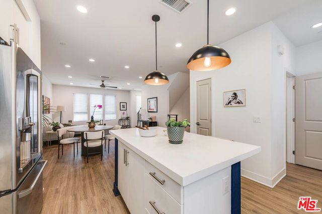 10716 Toluca Court, Toluca Lake (los Angeles), CA 91602