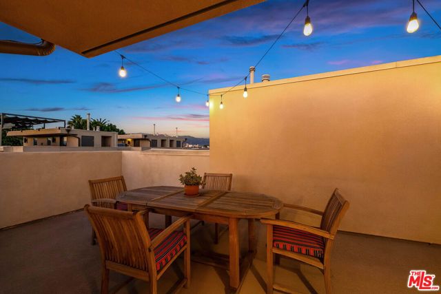 10716 Toluca Court, Toluca Lake (los Angeles), CA 91602