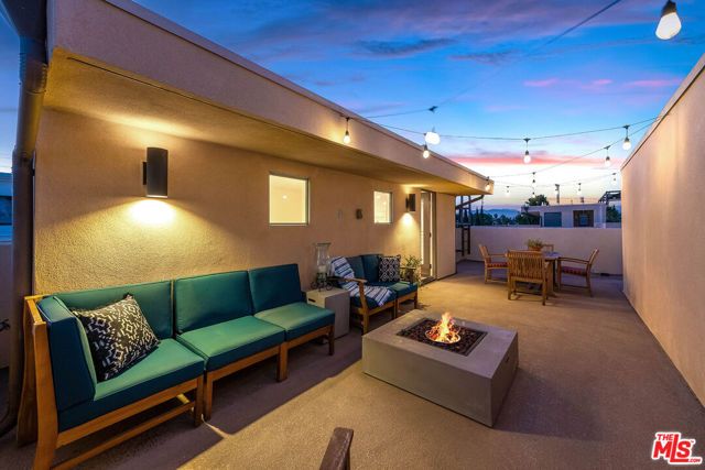 10716 Toluca Court, Toluca Lake (los Angeles), CA 91602