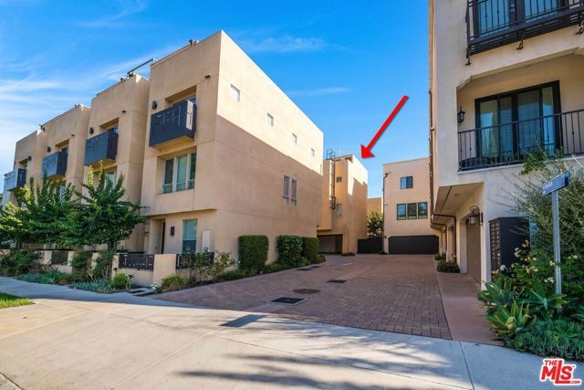 10716 Toluca Court, Toluca Lake (los Angeles), CA 91602