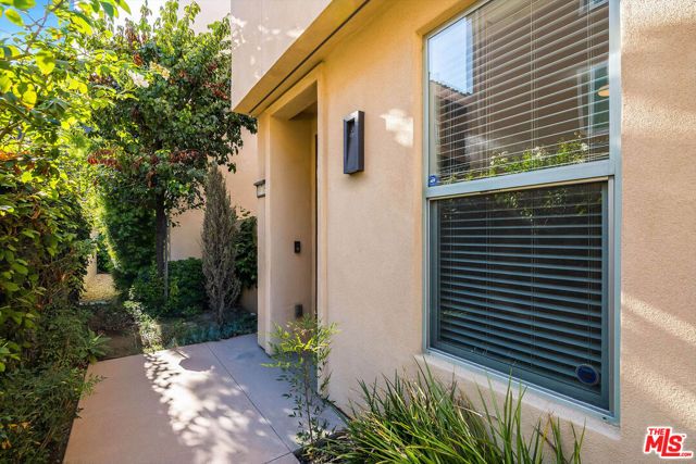 10716 Toluca Court, Toluca Lake (los Angeles), CA 91602