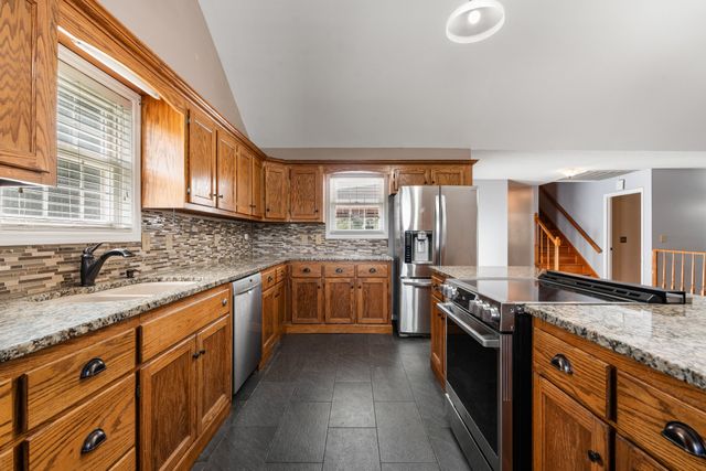 87 Hillcrest Rd, Manchester, TN 37355
