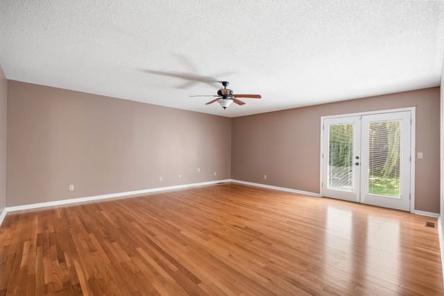 87 Hillcrest Rd, Manchester, TN 37355