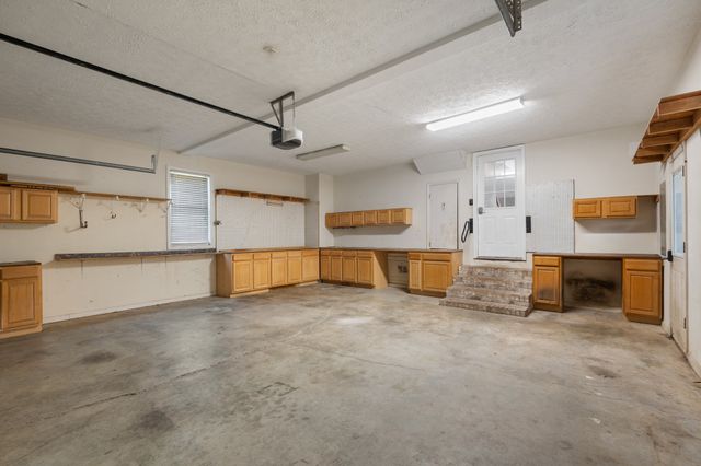 87 Hillcrest Rd, Manchester, TN 37355