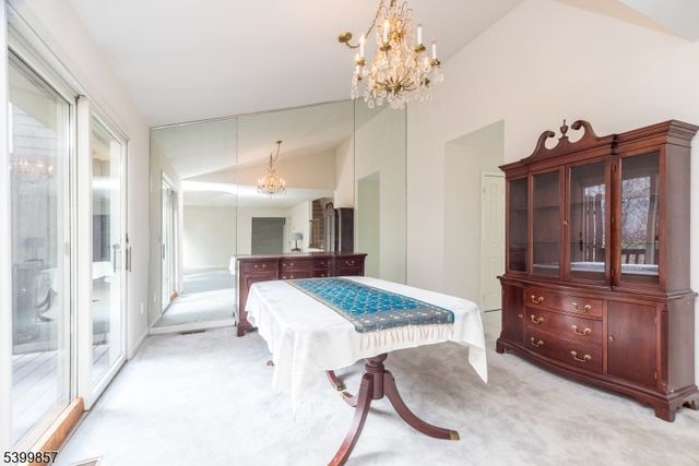 13 Greenbriar Ln, Clinton Twp., NJ 08801