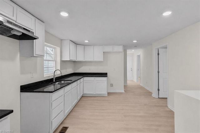 434 W 24th Street, Winston-salem, NC 27105