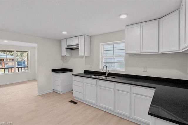 434 W 24th Street, Winston-salem, NC 27105