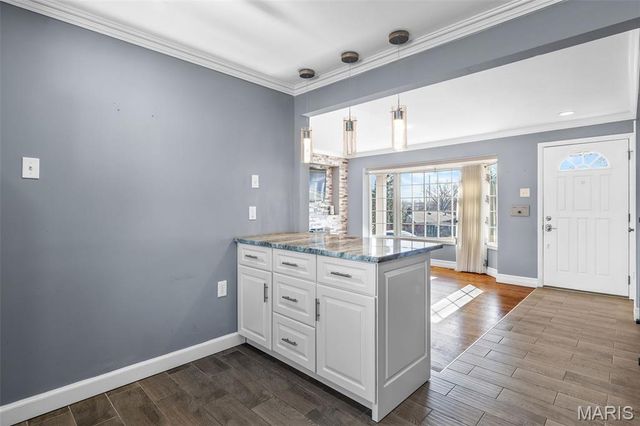 8709 Holbrook Drive, Affton, MO 63123