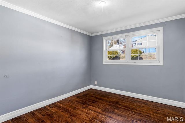 8709 Holbrook Drive, Affton, MO 63123