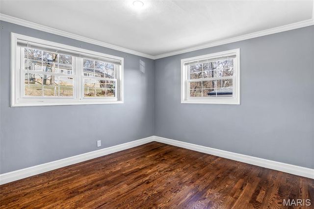 8709 Holbrook Drive, Affton, MO 63123