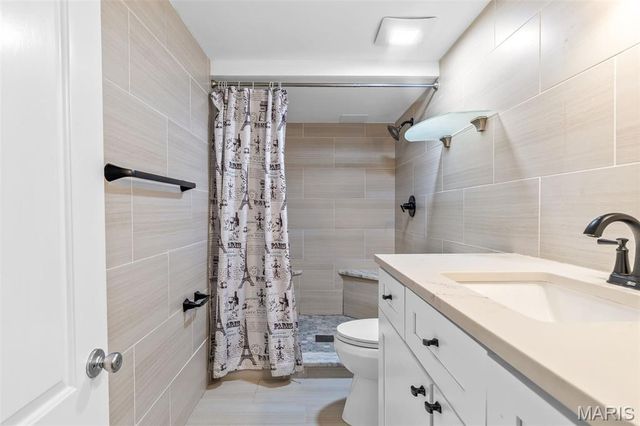 8709 Holbrook Drive, Affton, MO 63123