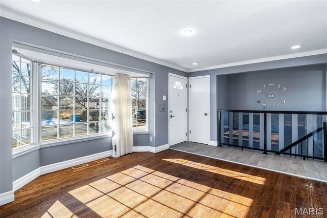 8709 Holbrook Drive, Affton, MO 63123