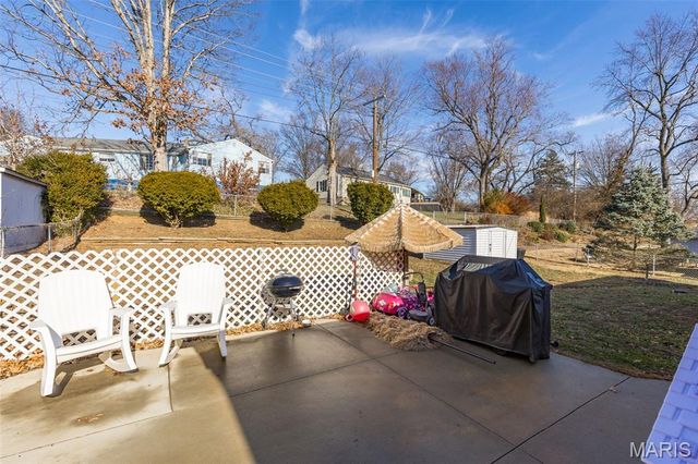 8709 Holbrook Drive, Affton, MO 63123