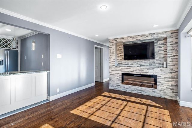 8709 Holbrook Drive, Affton, MO 63123