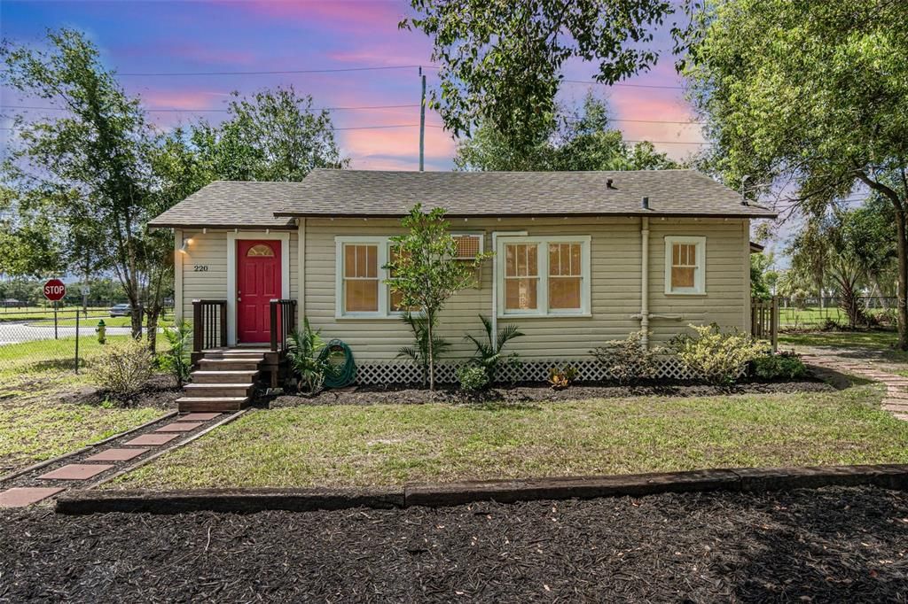 220 AVOCADO AVENUE, Sanford, FL 32771