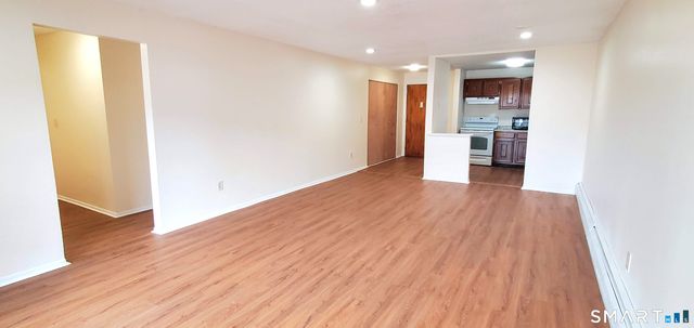 153 Bull Hill Lane 104, West Haven, CT 06516