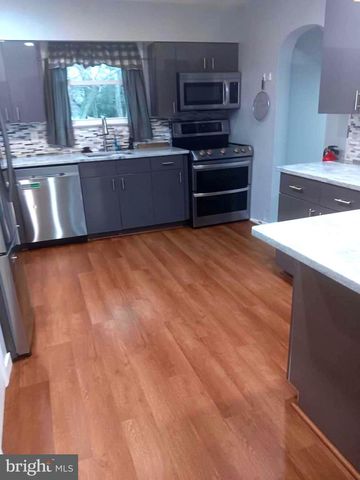 8156 EDEN, Pennsauken, NJ 08110