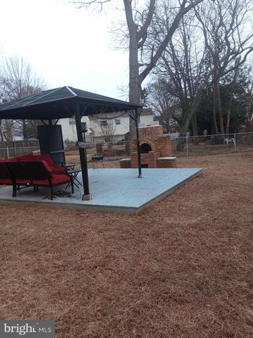 8156 EDEN, Pennsauken, NJ 08110