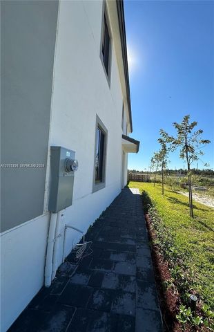 19116 SW 345 Ter, Homestead, FL 33034