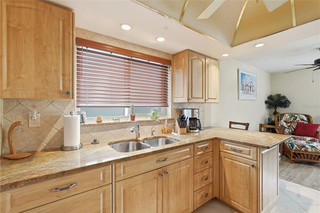 2370 ROBYN COURT, Dunedin, FL 34698