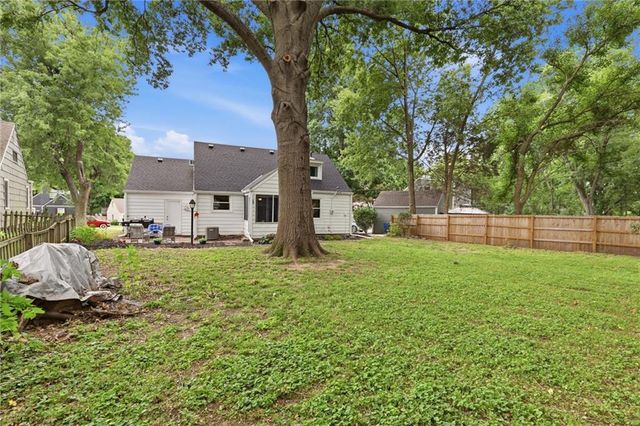5310 Russell Street, Mission, KS 66202