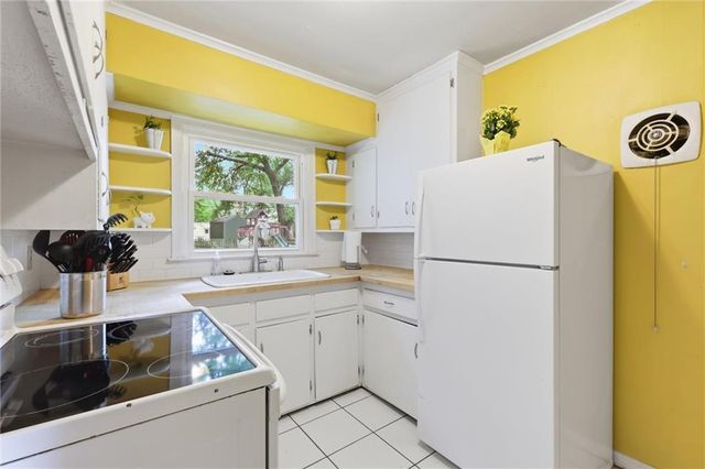 5310 Russell Street, Mission, KS 66202