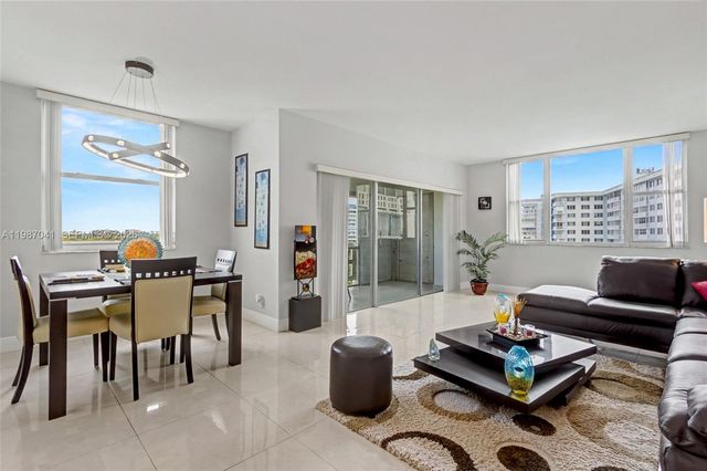 4330 Hillcrest Dr 619, Hollywood, FL 33021