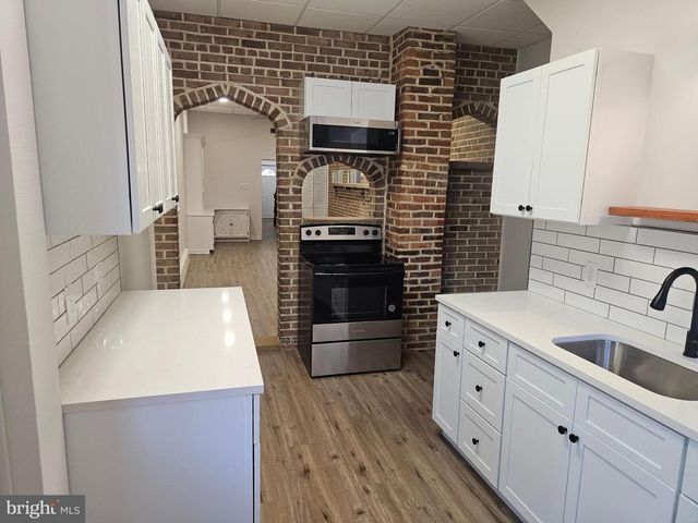 253 W BROAD ST, Tamaqua, PA 18252