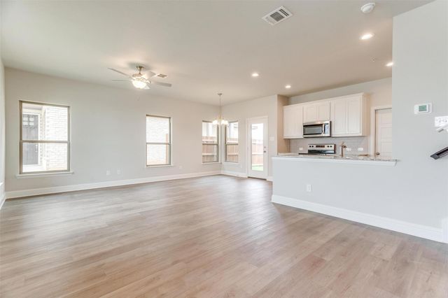 805 Homeplace Circle, Mansfield, TX 76063