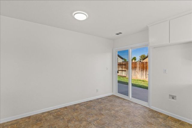 597 Magg Ave, Oakdale, CA 95361