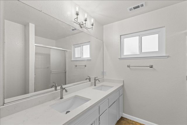 597 Magg Ave, Oakdale, CA 95361