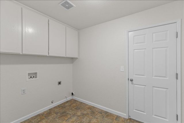 597 Magg Ave, Oakdale, CA 95361