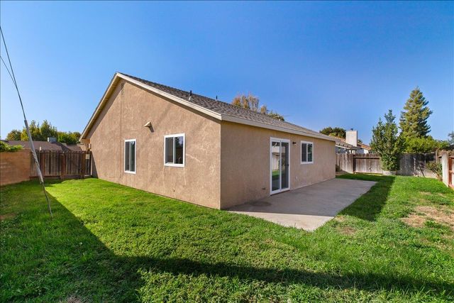 597 Magg Ave, Oakdale, CA 95361