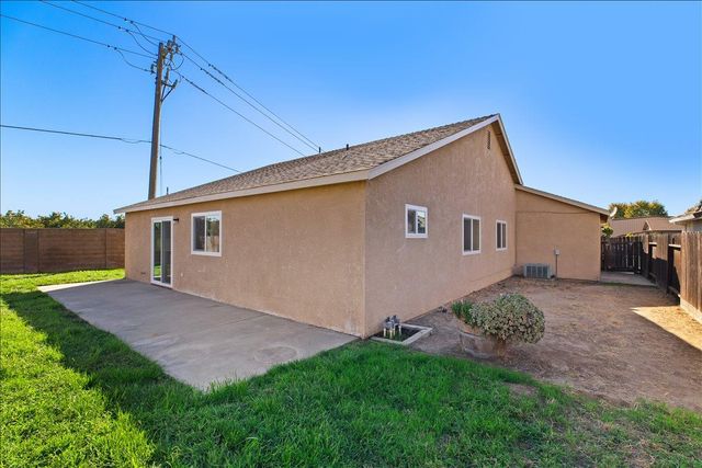 597 Magg Ave, Oakdale, CA 95361