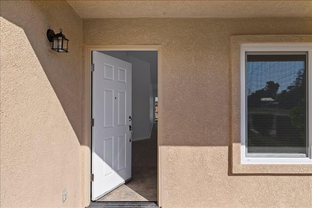 597 Magg Ave, Oakdale, CA 95361