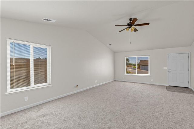 597 Magg Ave, Oakdale, CA 95361