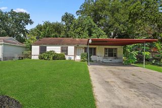 10010 Fairland Drive, Houston, TX 77051
