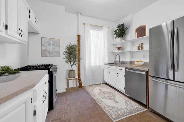 565 W 169th St Apt 2J, New York City, NY 10032