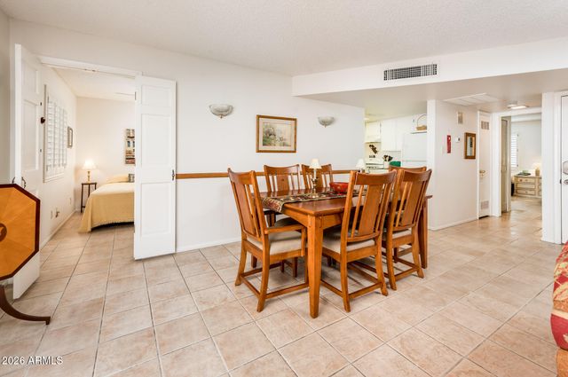 7806 E Bonnie Rose Avenue, Scottsdale, AZ 85250