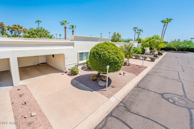 7806 E Bonnie Rose Avenue, Scottsdale, AZ 85250